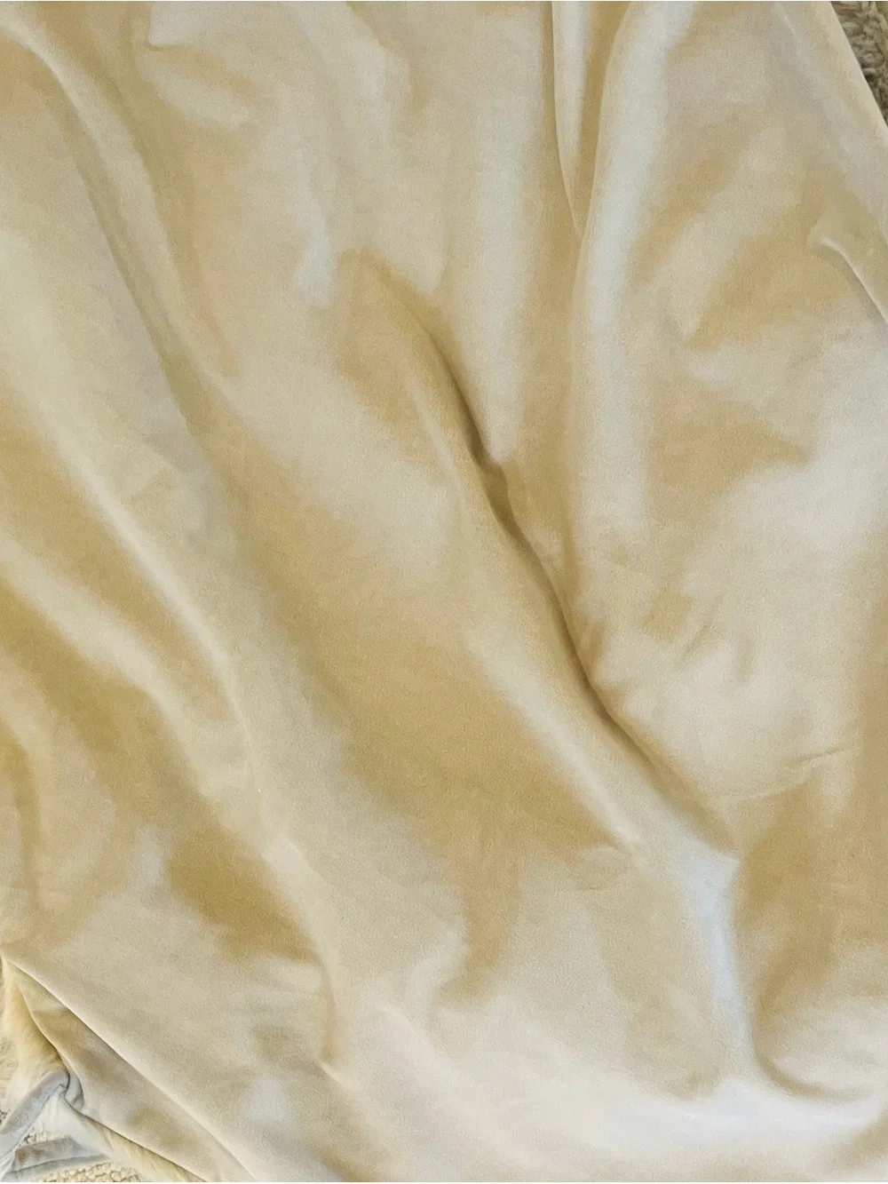 Pottery Barn Faux Fur Tree Skirt in Light Beige/Cream